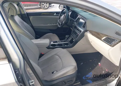 2016 Hyundai Sonata Limited z USA, uszkodzony, nr VIN 5NPE34AF2GH337581